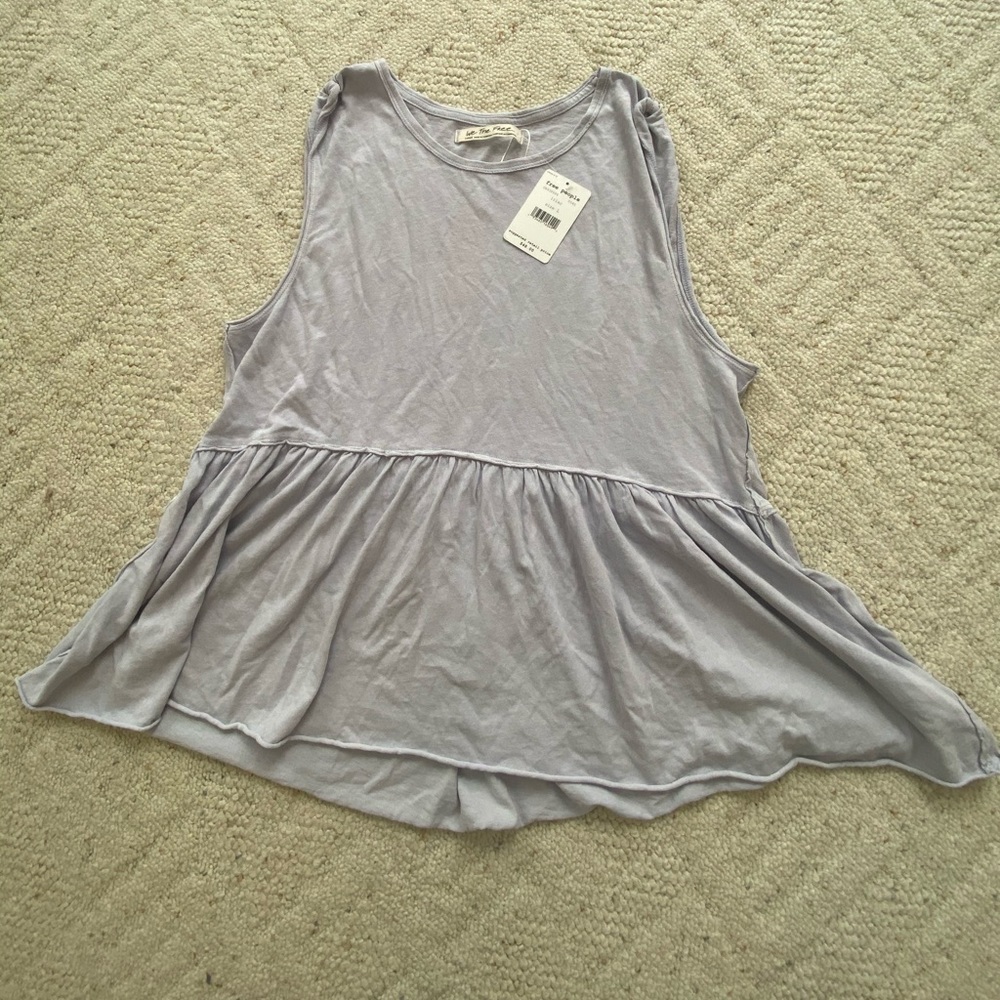 Sleeveless shirt